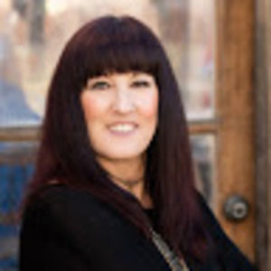 Meet your Posher, Maribeth